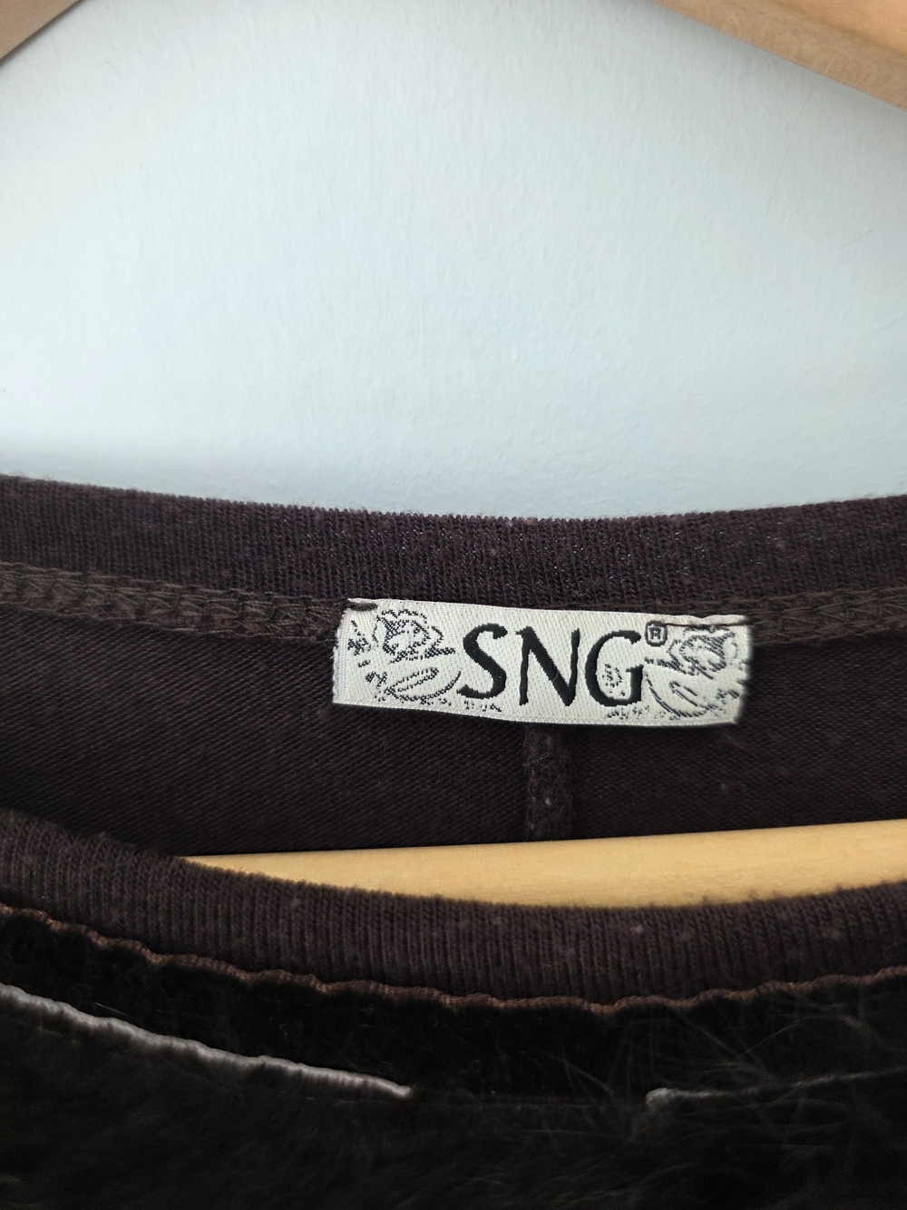 SNG Brown Embellished Faux Fur Trim Dolman Sweater Top Size S/M - Picture 2 of 11
